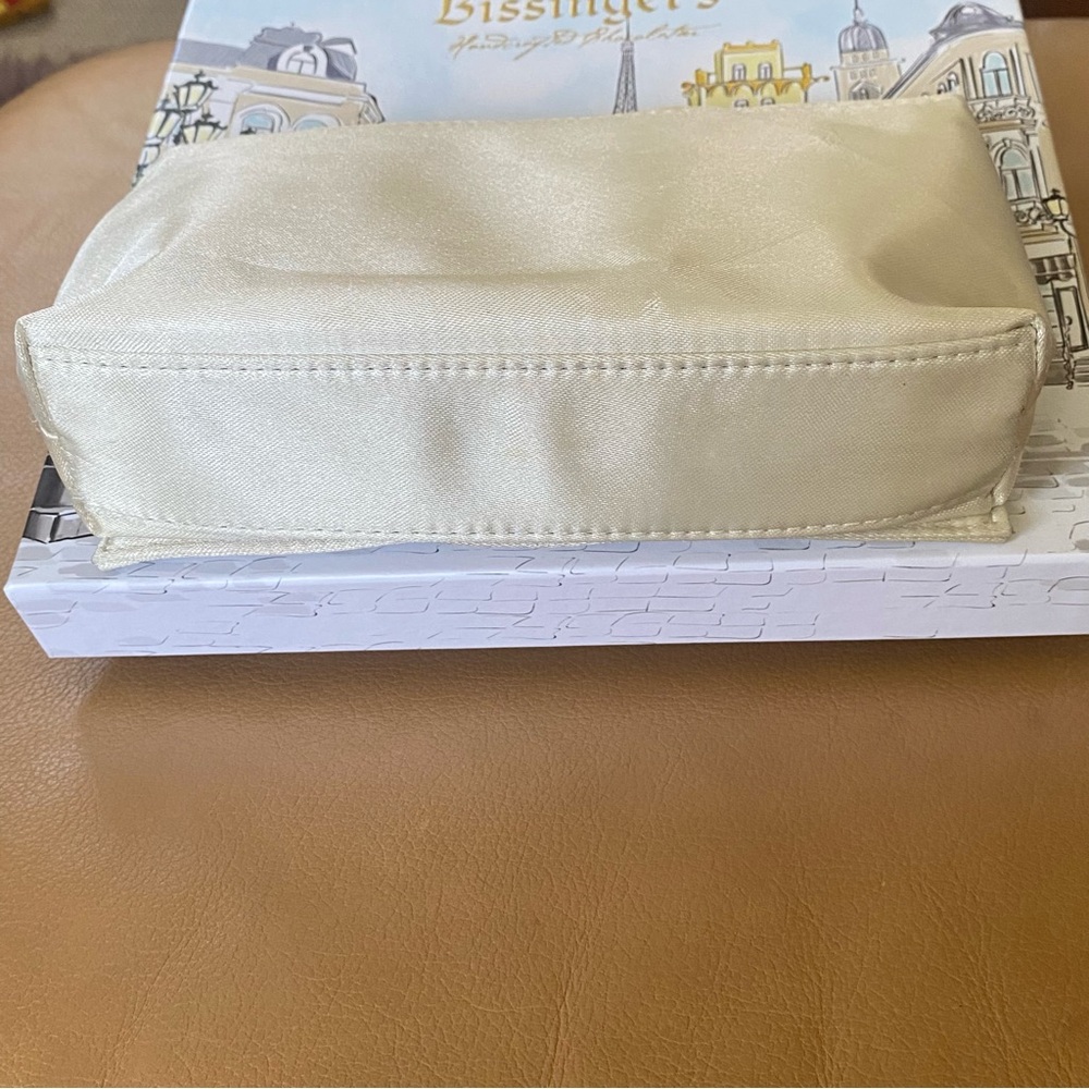 Bvlgari Ivory Satin Clutch Emirates Toiletries Amenity Pouch with Logo Gold Ring - Picture 7 of 15